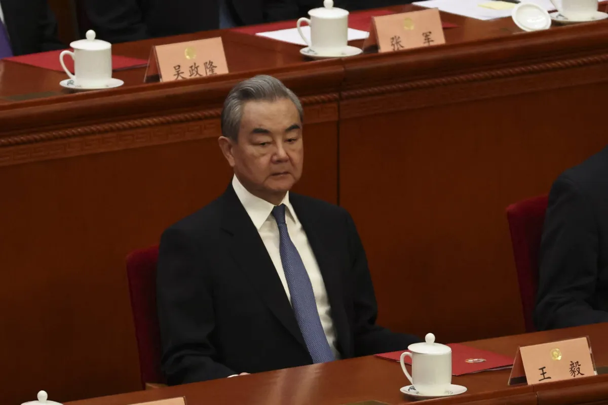 الصين تدعو فرنسا لحل سلمي للنزاع المتصاعد في الشرق الاوسط