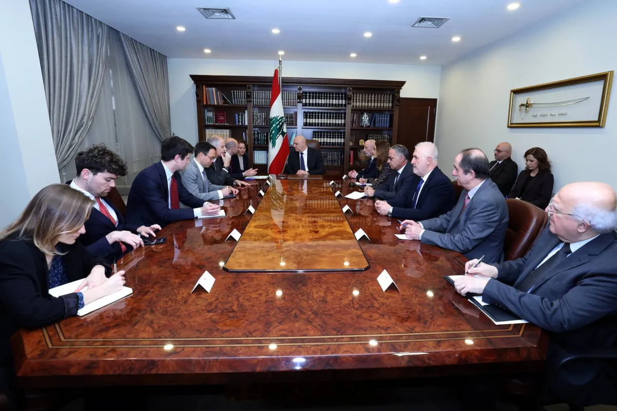 باريس تصطدم بجدار مسدود في بيروت وجهود وقف النار تتأثر بتصاعد التوترات الإقليمية