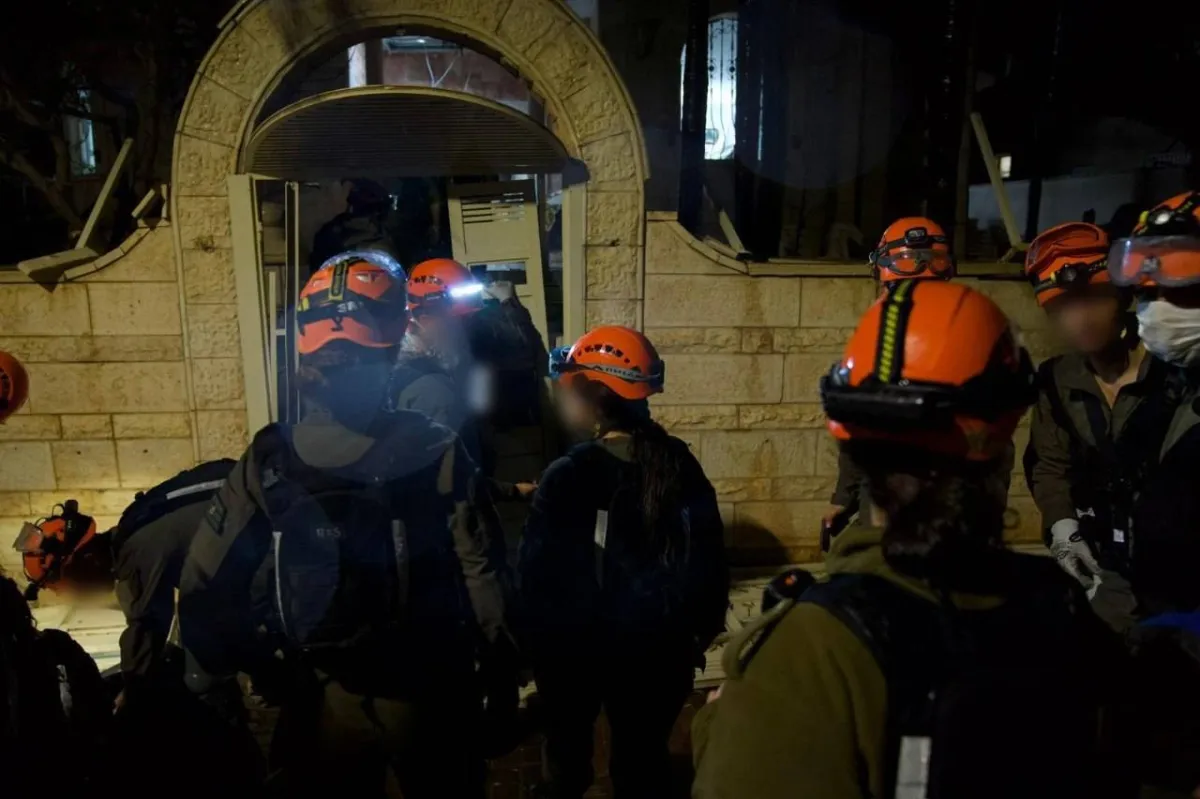 تصعيد خطير.. صواريخ تستهدف ديمونا ومنشاة نطنز وسط تحذيرات دولية