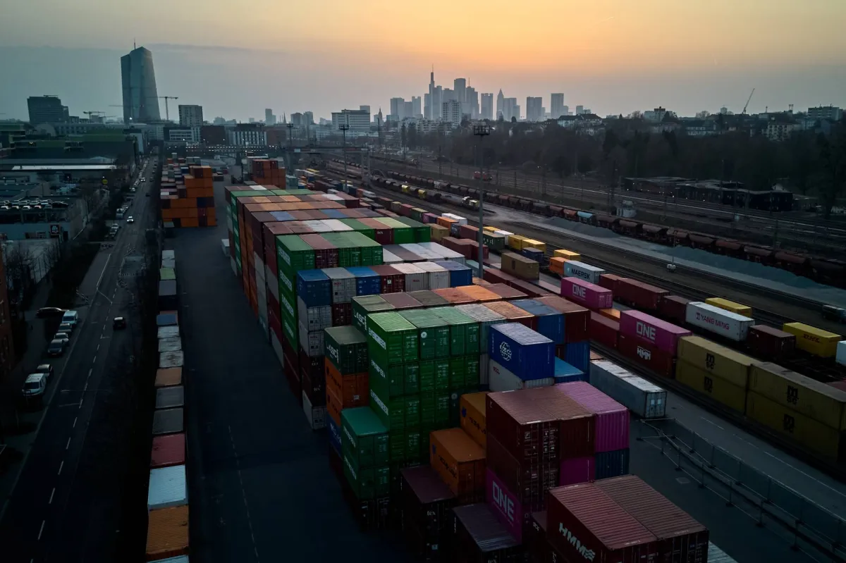 تراجع الصادرات الألمانية يثير قلق الاقتصاديين