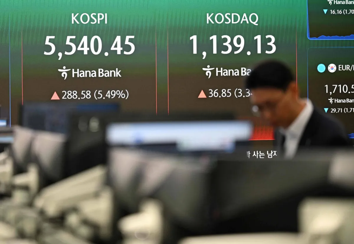 توترات هرمز تدفع أسعار النفط للارتفاع وسط ترقب عالمي