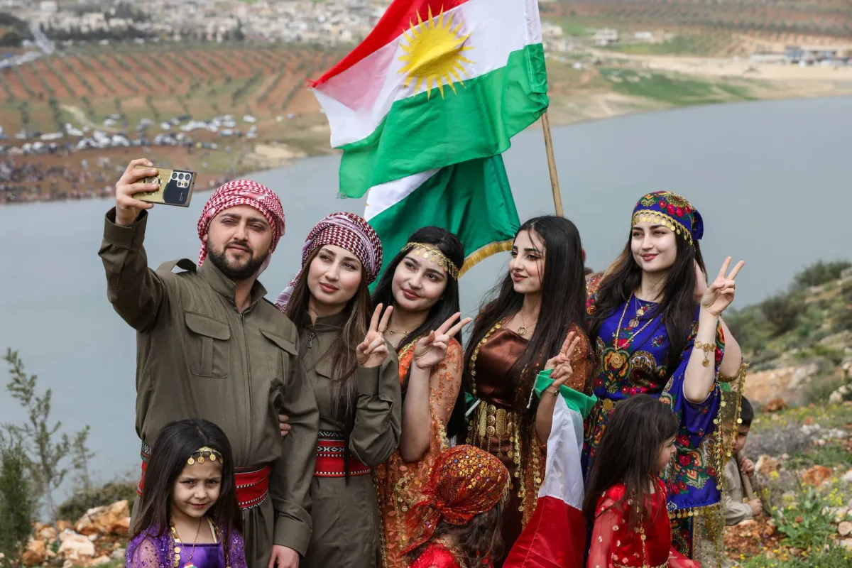 توترات في سوريا بعد حادثة العلم السوري بكوباني