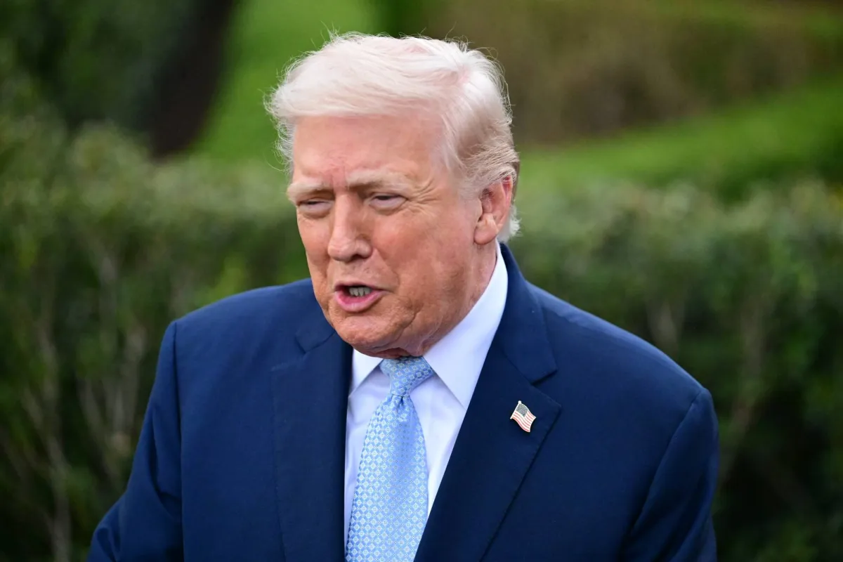 ترمب يفاجئ بتأجيل ضربات محتملة ضد إيران ويكشف عن محادثات ايجابية