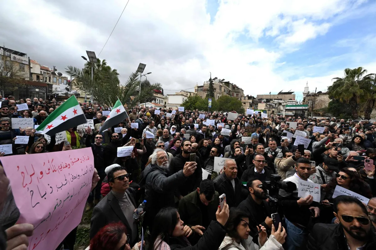 احتجاجات في دمشق رفضا لتقييد بيع الكحول