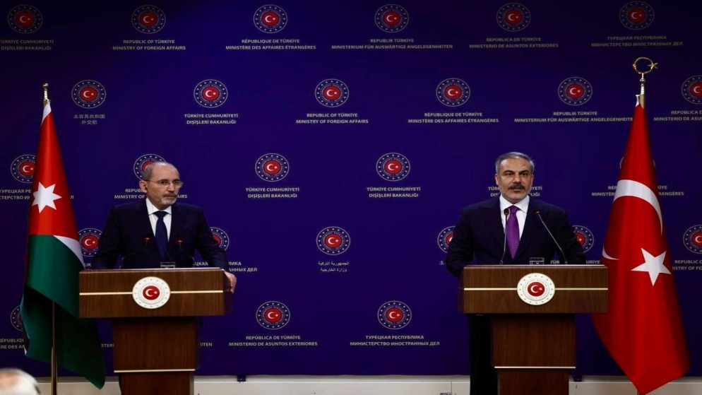 الصفدي وفيدان يبحثان انهاء التصعيد وتداعياته في المنطقة