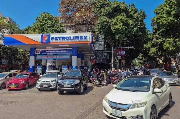 تداعيات اقليمية: اسعار الديزل في فيتنام تقفز الى مستويات غير مسبوقة