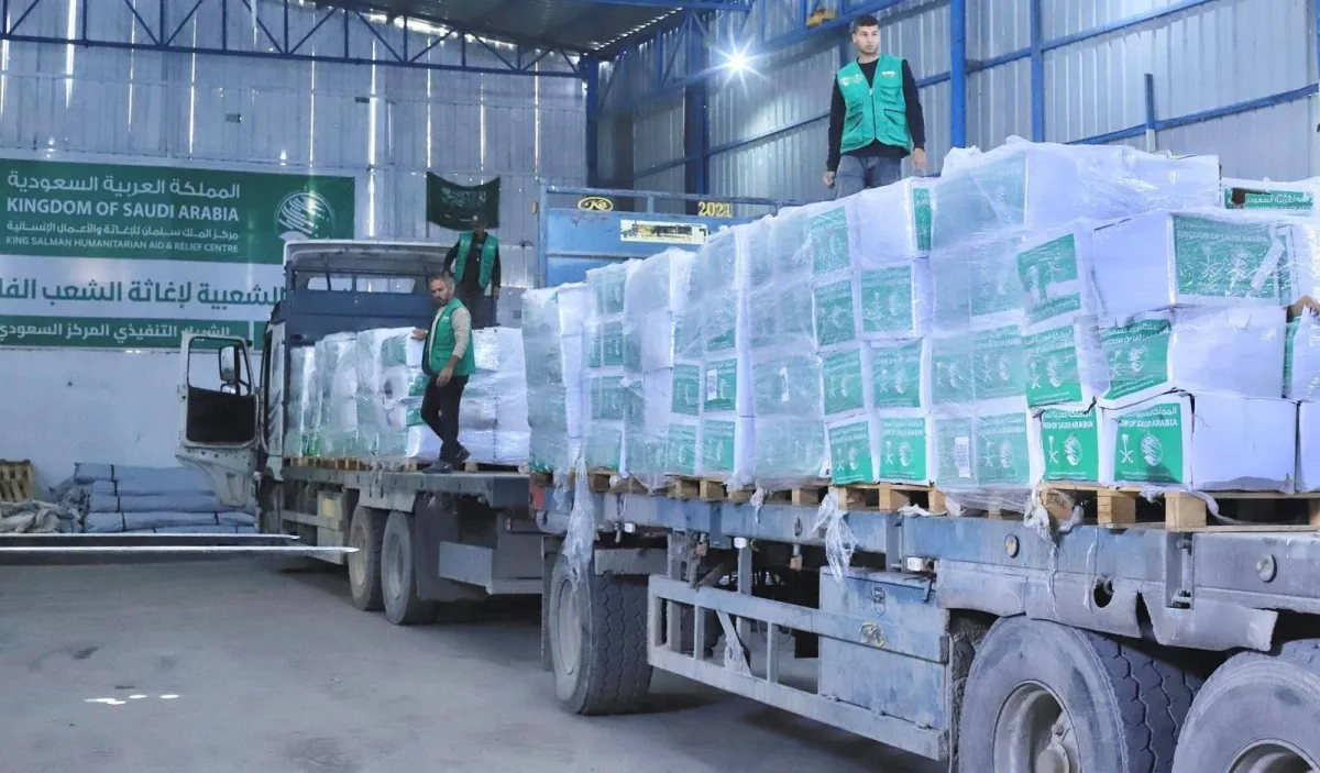 وصول قافلة مساعدات سعودية جديدة الى غزة