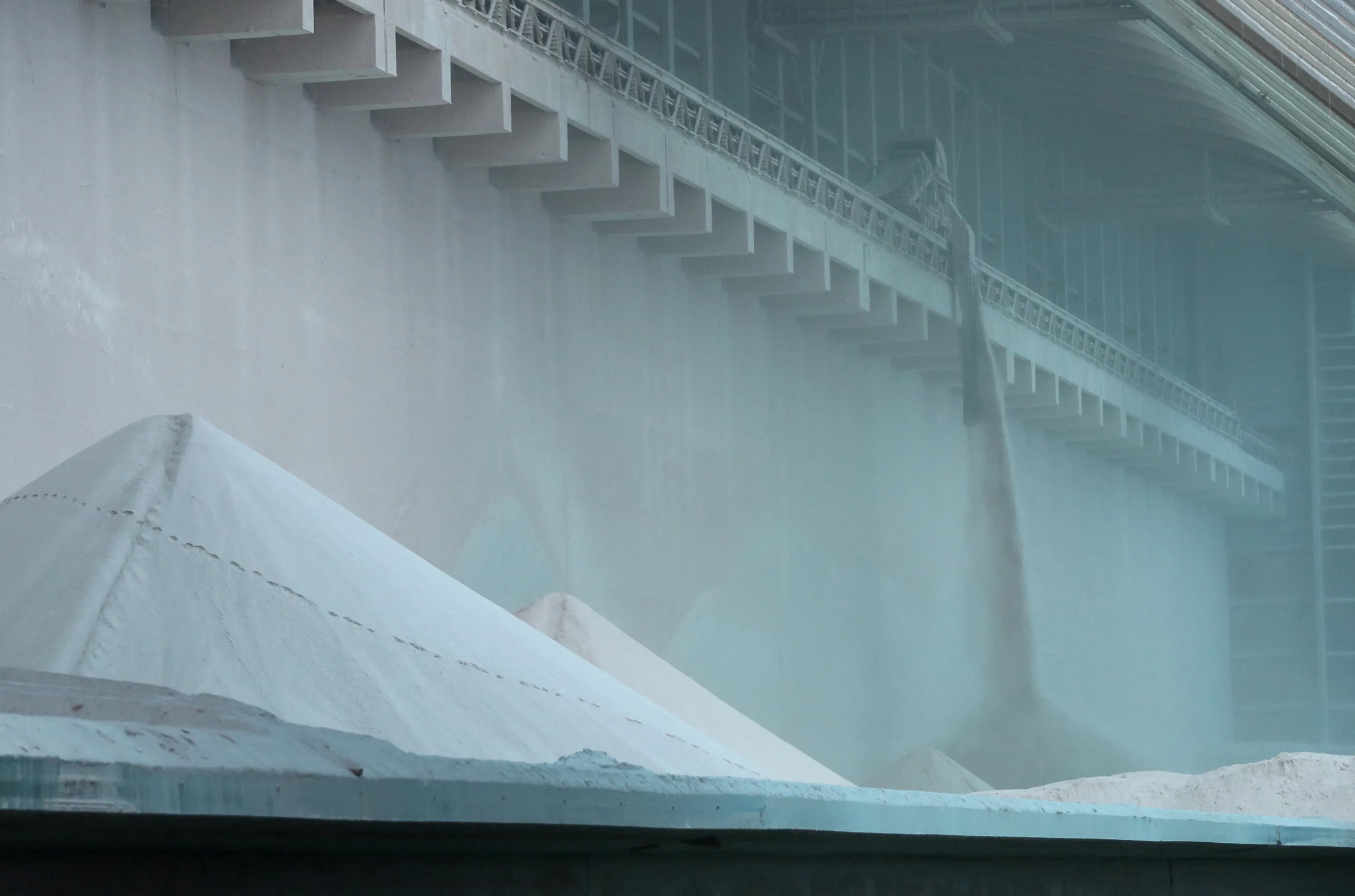 روسيا تكشف عن مفاجأة في سوق الأسمدة العالمي