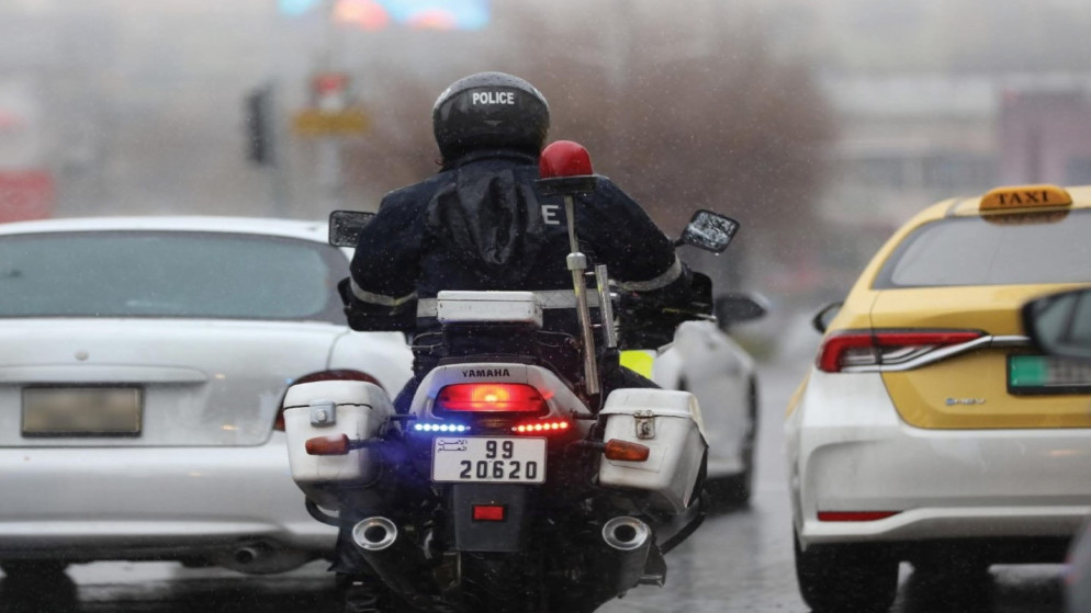 الأمن العام يجدد تحذيراته من المنخفض الجوي السائد ويدعو لتوخي الحيطة والحذر