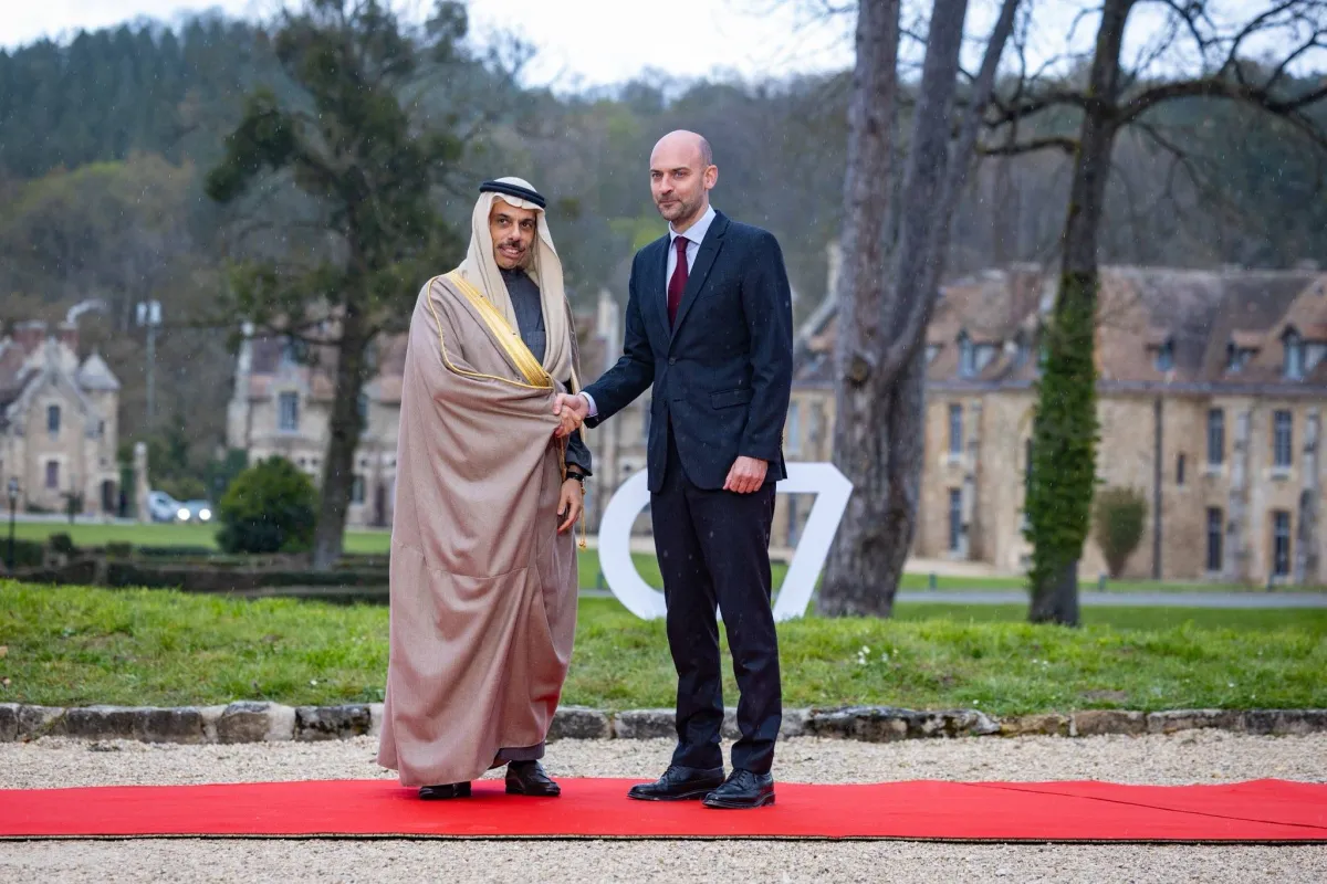 السعودية تدعم اصلاح الحوكمة العالمية في اجتماع مجموعة السبع بباريس