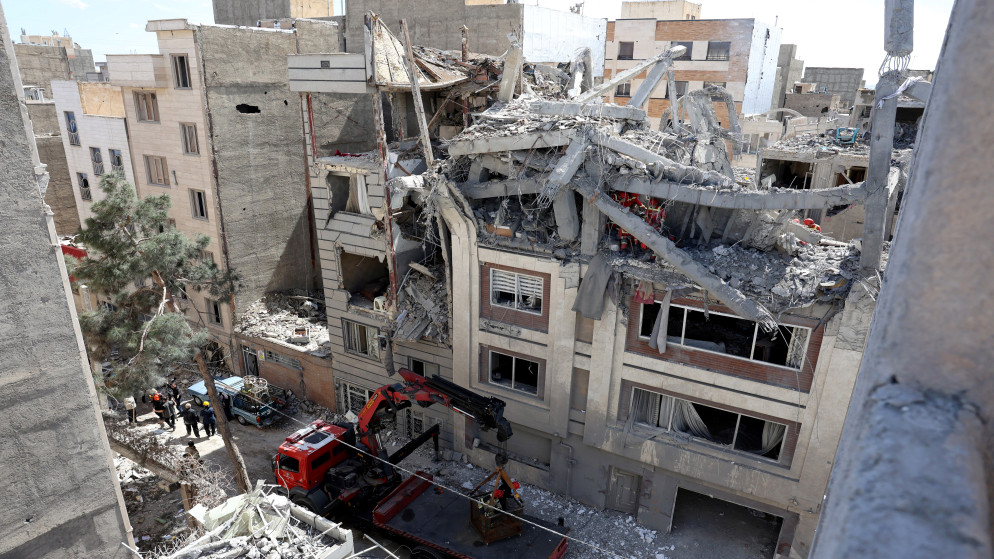 تصعيد في طهران: الجيش يستهدف مقرات وقيادات ايرانية