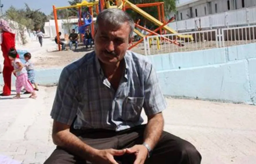 ترقية رياض الاسعد مؤسس الجيش الحر الى رتبة عميد في الجيش السوري الجديد