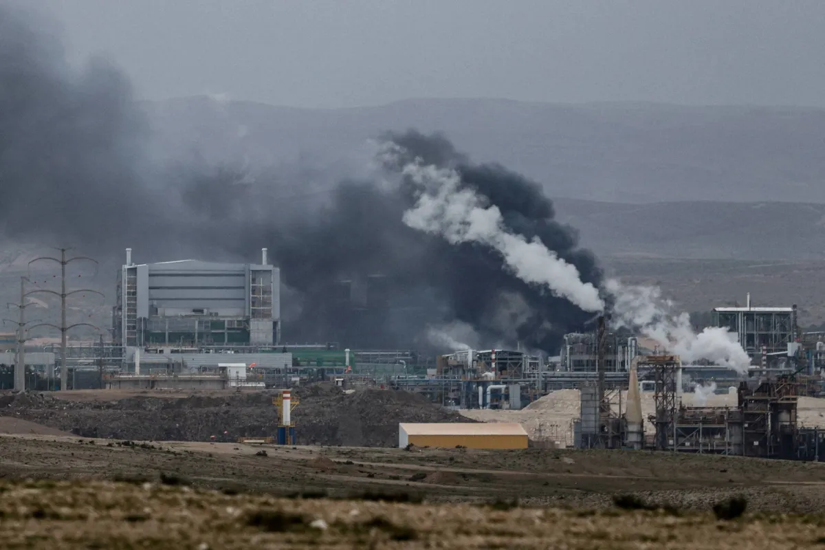 طهران تستعد لمواجهة عسكرية محتملة وتحذر واشنطن