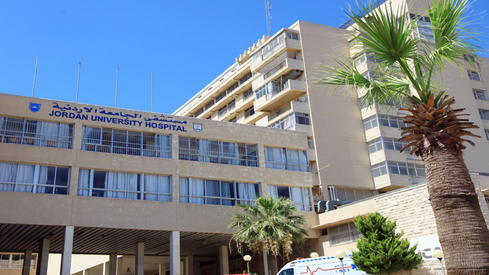 انقاذ حياة شخص سقط من مبنى في مستشفى الجامعة الاردنية