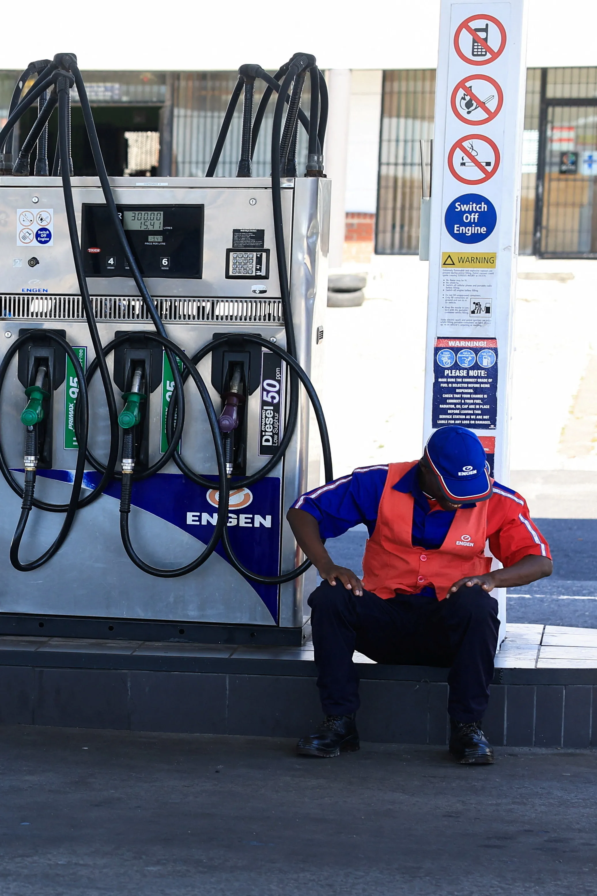 تداعيات الحرب: كيف تواجه أفريقيا أزمة الطاقة وتغير مسارات التجارة؟