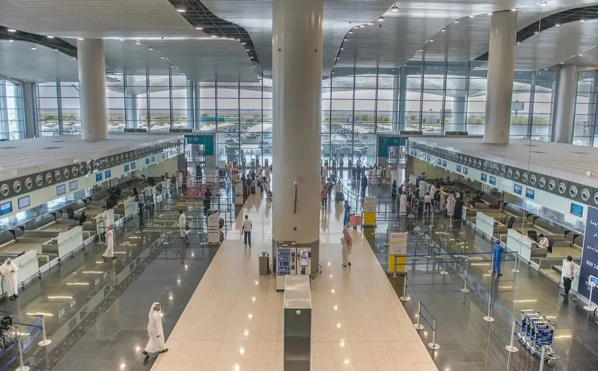 ارتفاع تكاليف الطيران يهدد السياحة العالمية ومطارات السعودية ملاذا اقليميا