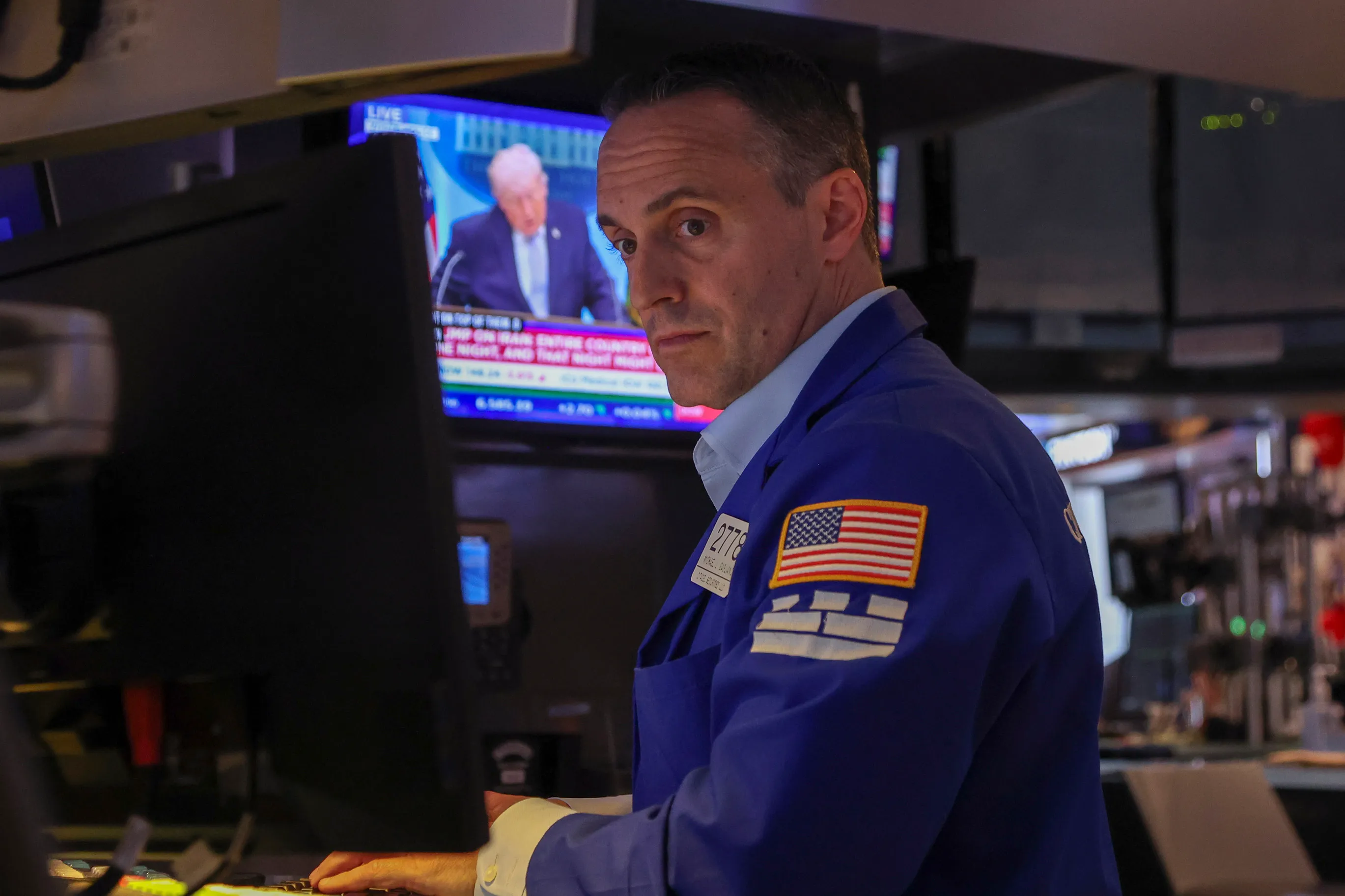 وول ستريت تصعد بترقب انفراجة في الأزمة الإيرانية