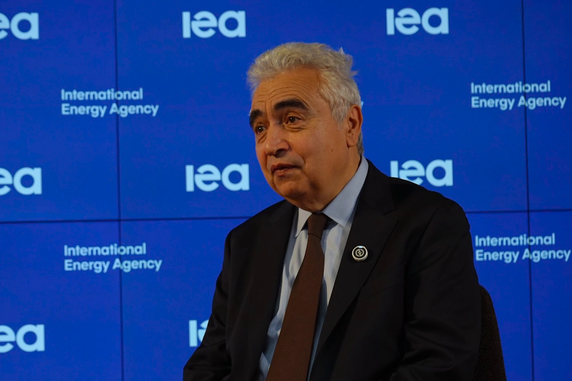 تحذيرات دولية من تفاقم أزمة الطاقة وتصاعد المخاوف بشأن إمدادات النفط والغاز