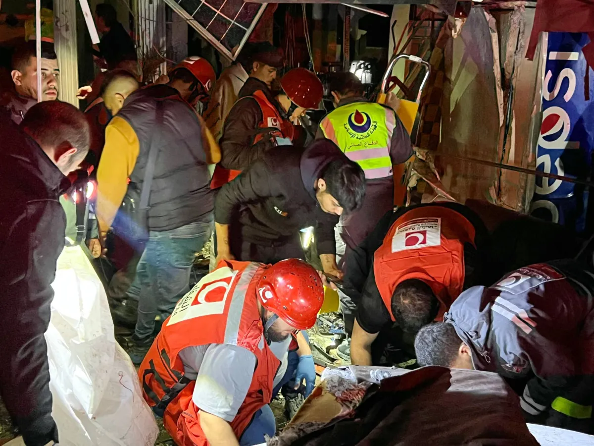 ضحايا وجرحى في غارة تستهدف مدينة صيدا اللبنانية