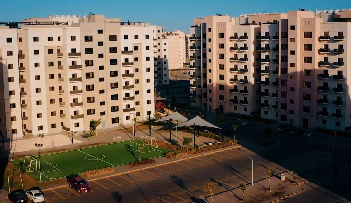 السعودية تطلق مشروعا لتنظيم رسوم العقارات الشاغرة لتحقيق التوازن بالسوق