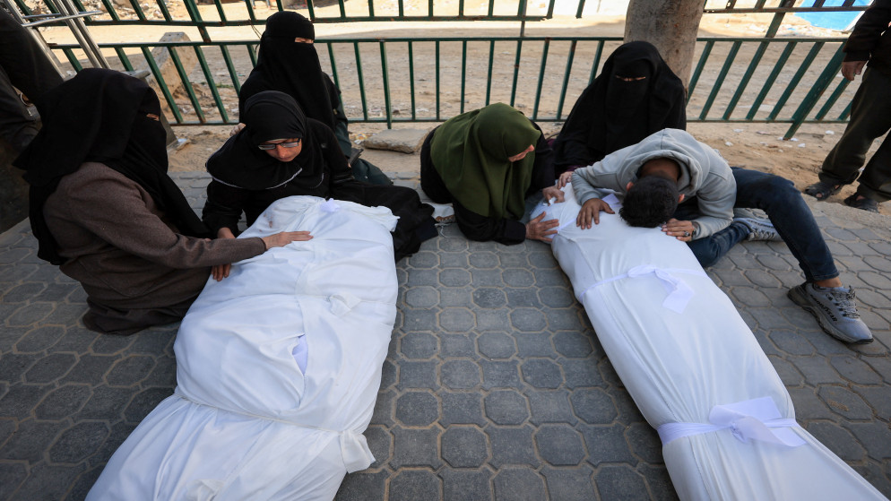 تصعيد في غزة: شهداء وجرحى جراء قصف الاحتلال لمخيم البريج وخان يونس