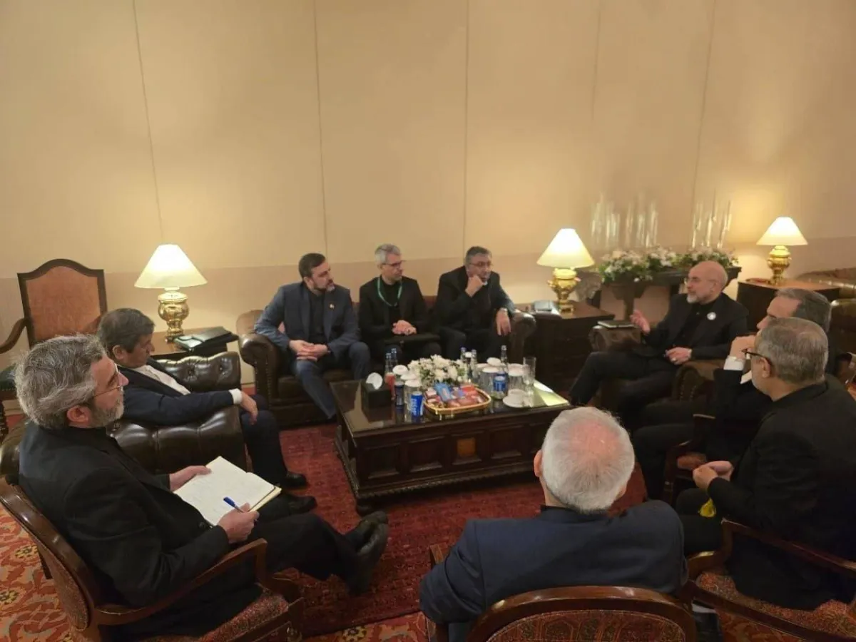 غموض يلف مفاوضات اسلام اباد بين امريكا وايران وسط شروط متبادلة