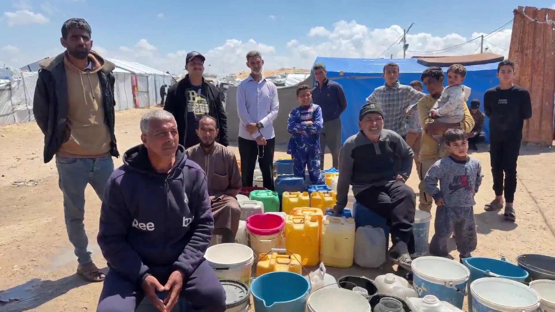 غزة تواجه ازمة مياه حادة بعد توقف محطات التحلية