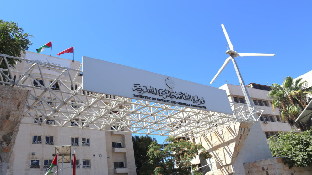 الطاقة المتجددة تقلل خسائر القطاع وتوسع نطاق الاستفادة في المملكة