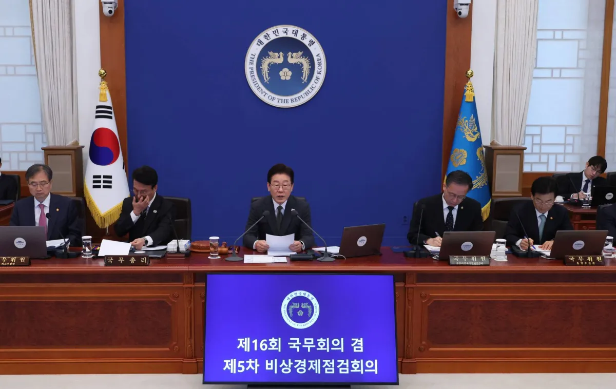 كوريا الجنوبية قلقة من تصاعد التوترات في مضيق هرمز وتأثيرها على الاقتصاد العالمي