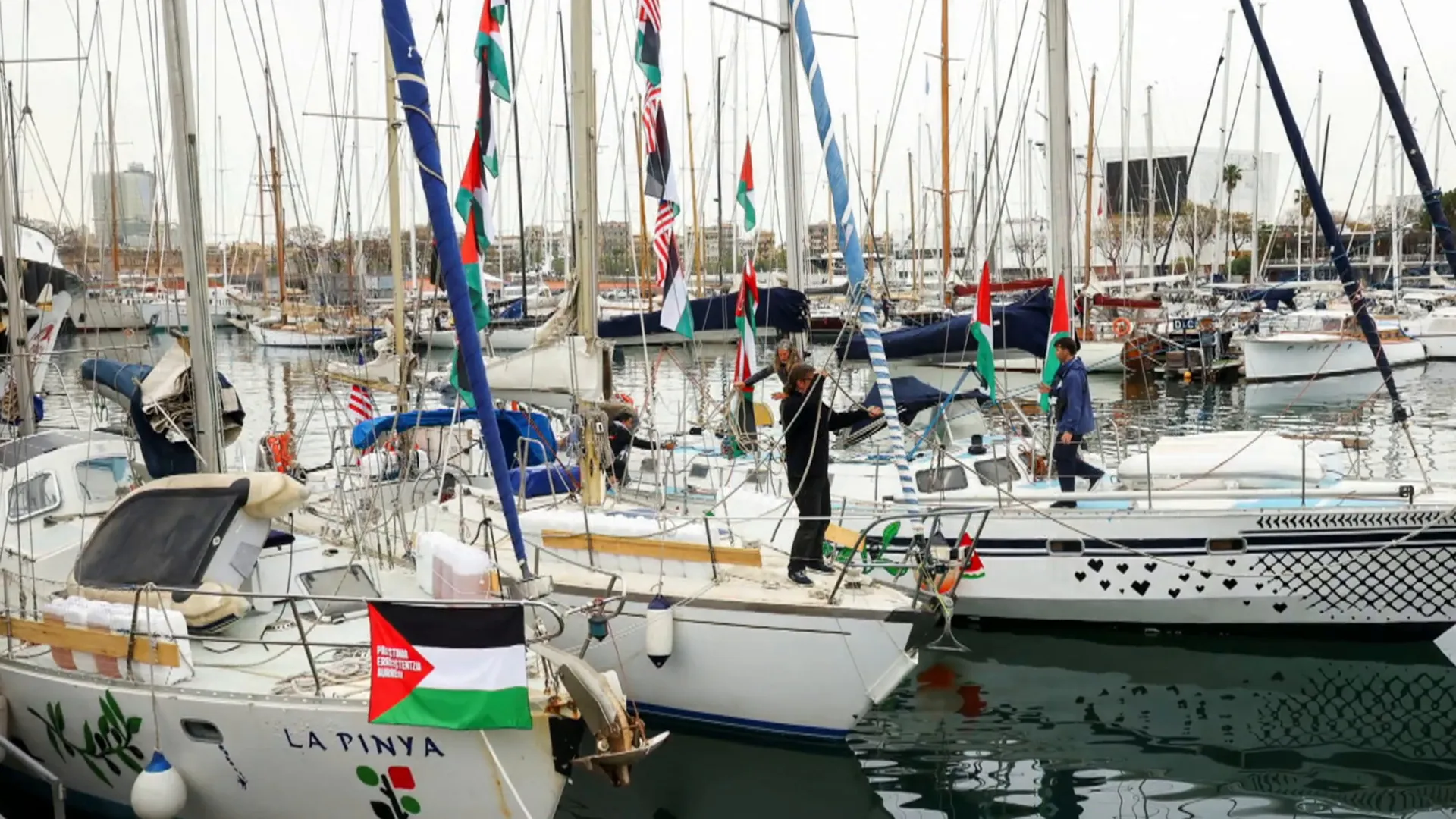 اسطول الصمود ينطلق مجددا نحو غزة وسط تفاعل شعبي واسع