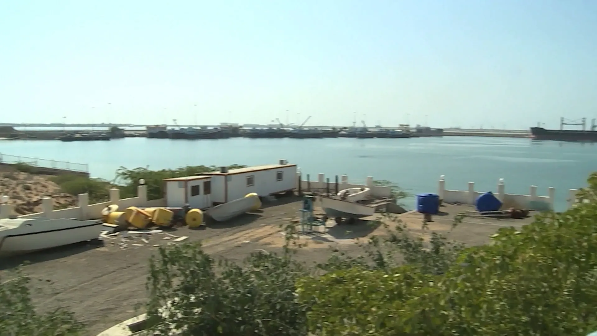 تحت الضغط: نظرة على أهم الموانئ الإيرانية في الخليج العربي