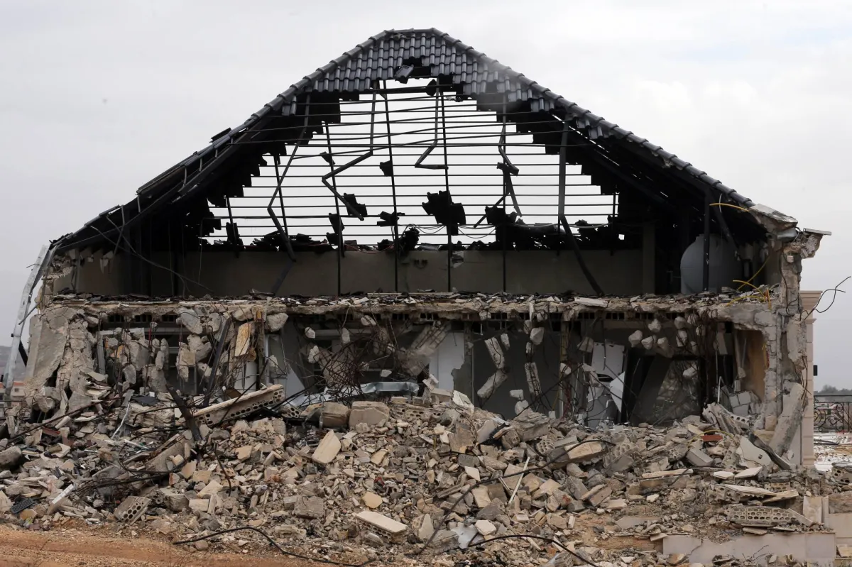 تصعيد جنوب لبنان: غارة اسرائيلية تستهدف عنصرا من حزب الله وتوترات حدودية