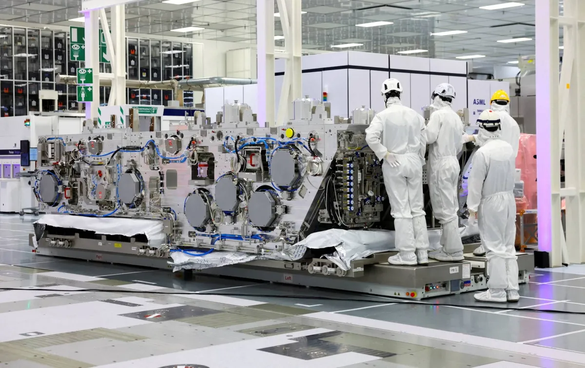 شركة ASML الهولندية تتوقع قفزة في المبيعات بفضل الذكاء الاصطناعي