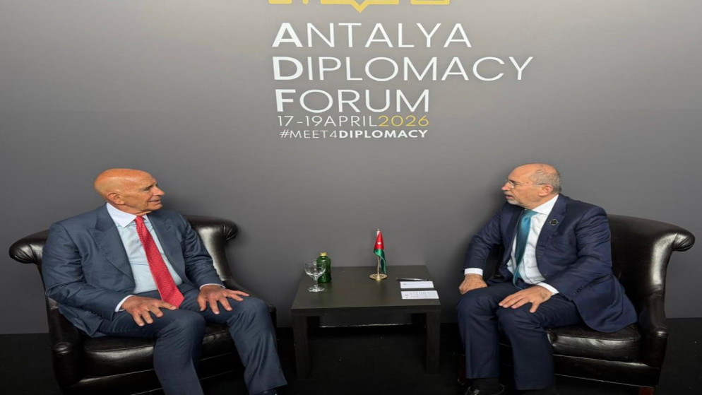 الصفدي يبحث التطورات السورية مع مبعوث امريكي في انطاليا