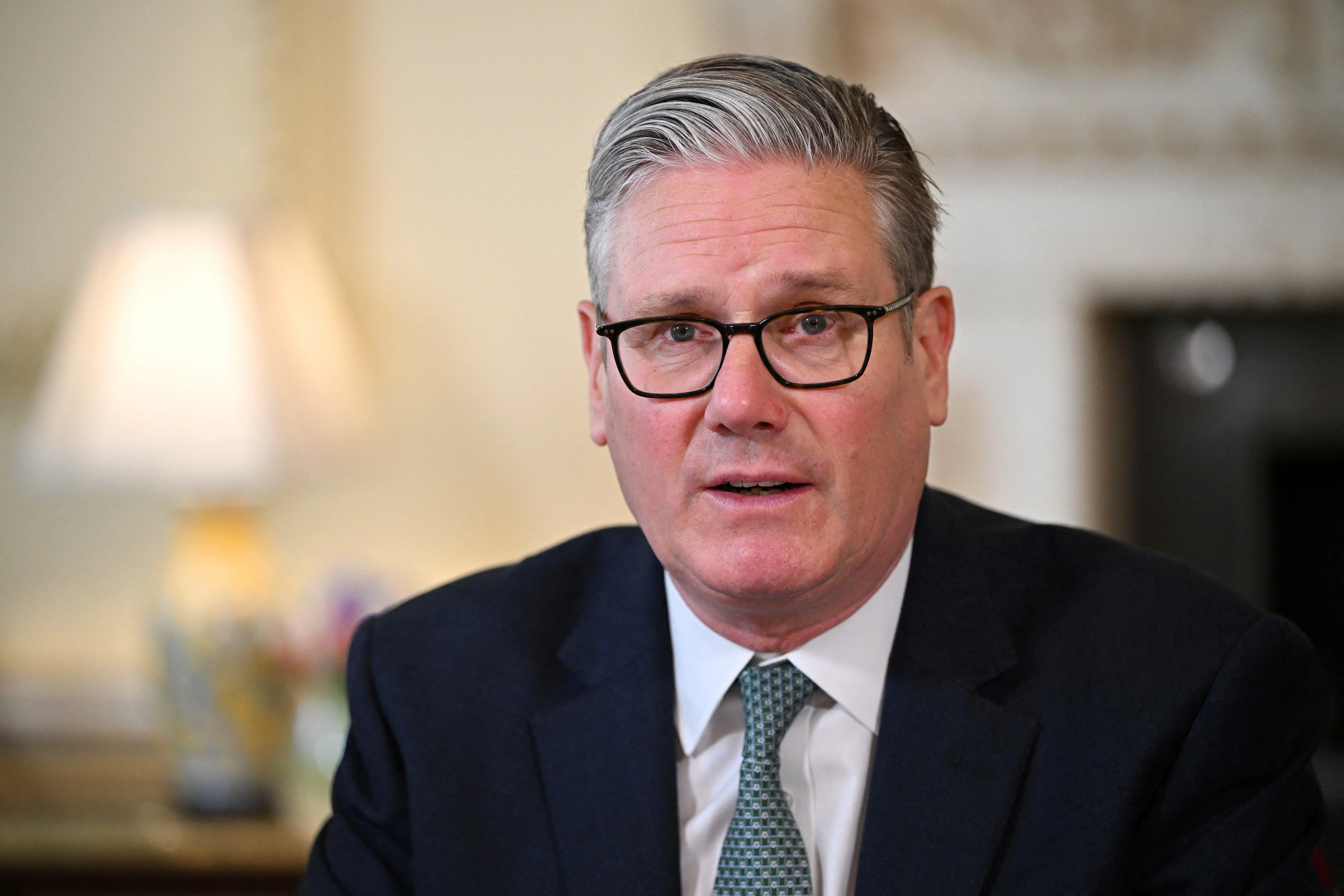 بريطانيا تستعد لنقص الغذاء بسبب أزمة مضيق هرمز