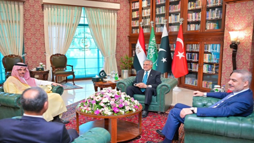 تحركات دبلوماسية مكثفة لانهاء ازمة ايران الاقليمية