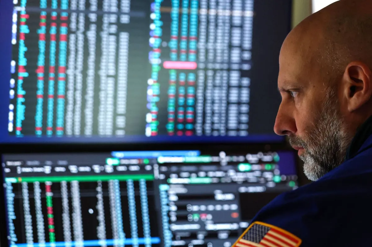 صناديق الاسهم العالمية تجذب تدفقات بفضل تفاؤل المستثمرين