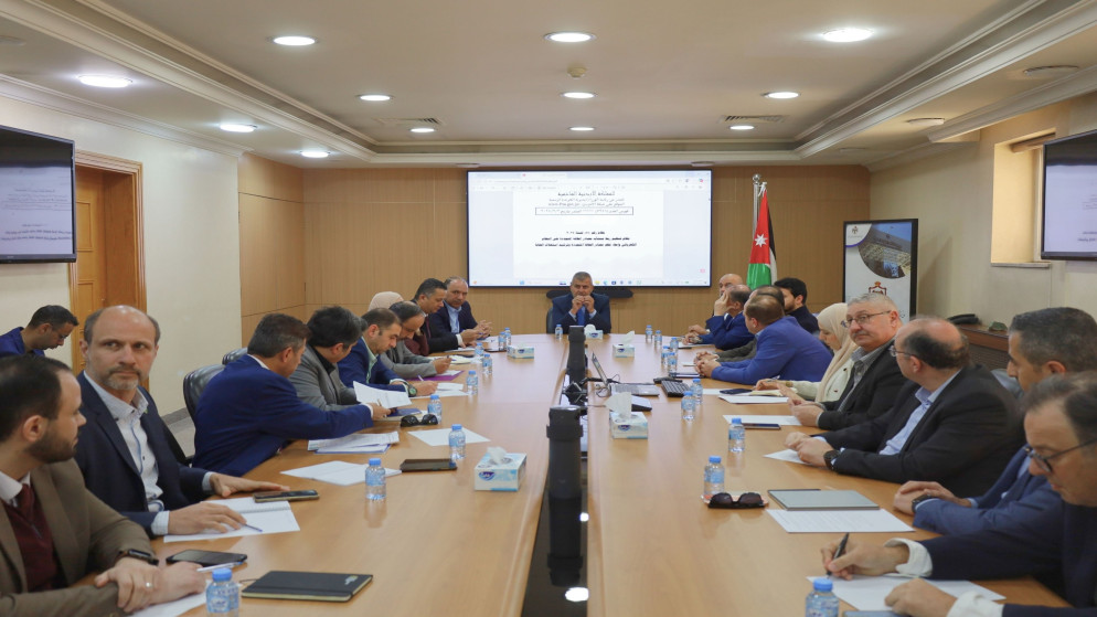 توجهات جديدة لتعزيز استخدام أنظمة تخزين الطاقة في القطاع الكهربائي