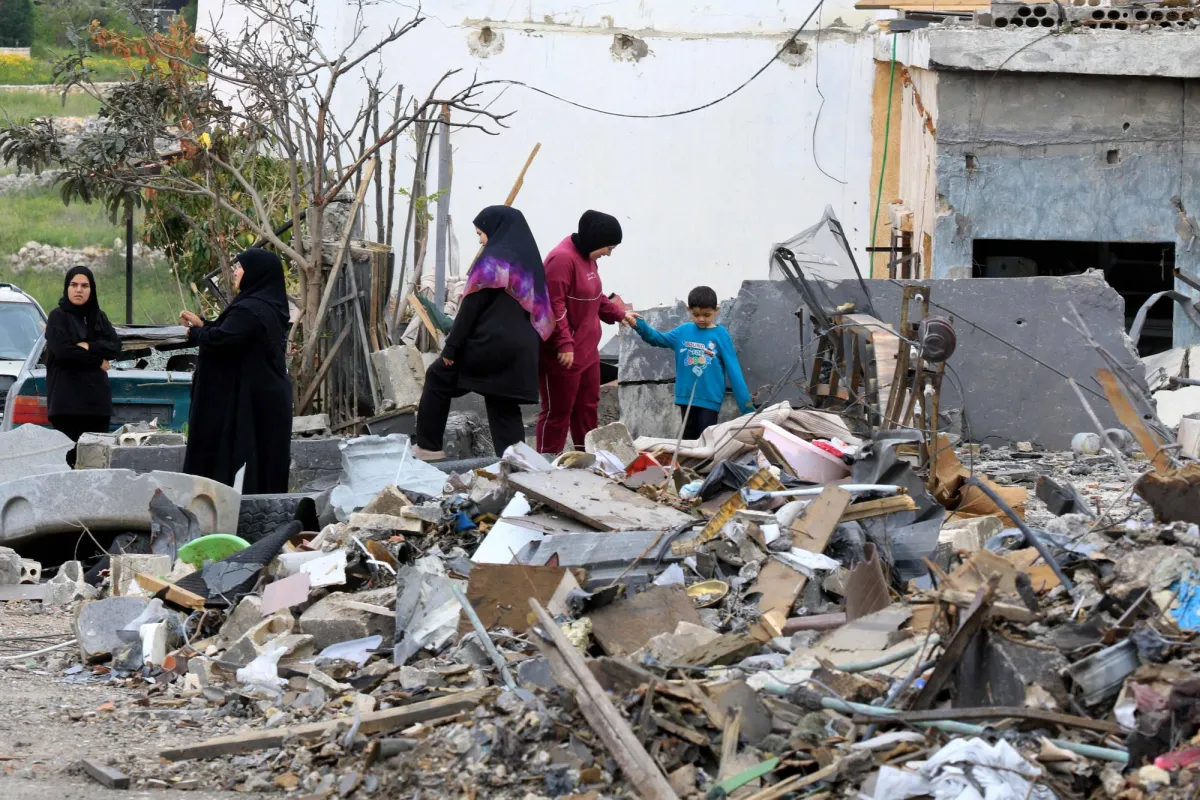 تدمير الجنوب اللبناني يسبق المفاوضات الإسرائيلية اللبنانية