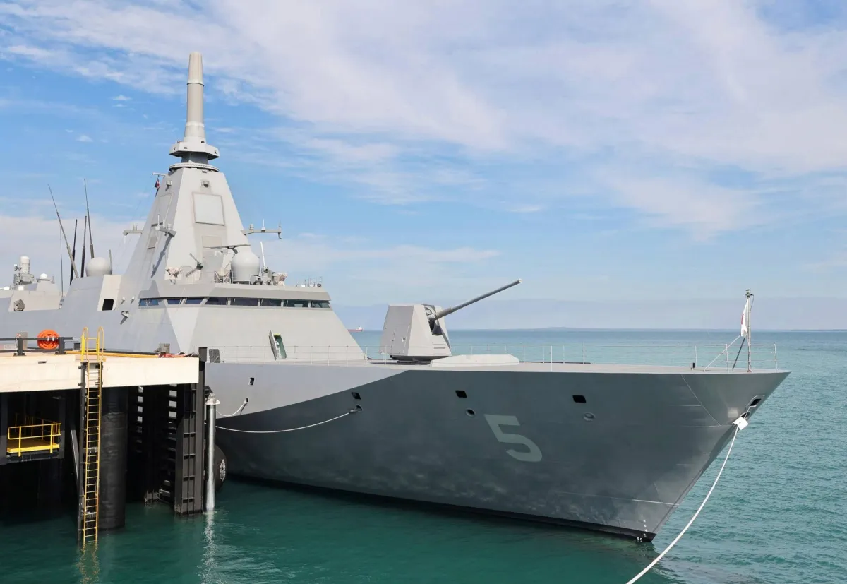 اليابان تفتح باب تصدير الأسلحة وتعزز شراكاتها الدفاعية