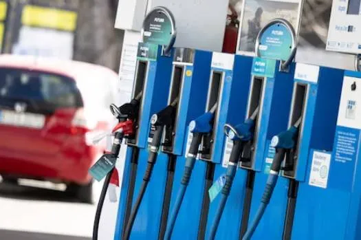 أوروبا تواجه صيفا قاسيا بسبب نقص الوقود وإغلاق مضيق هرمز