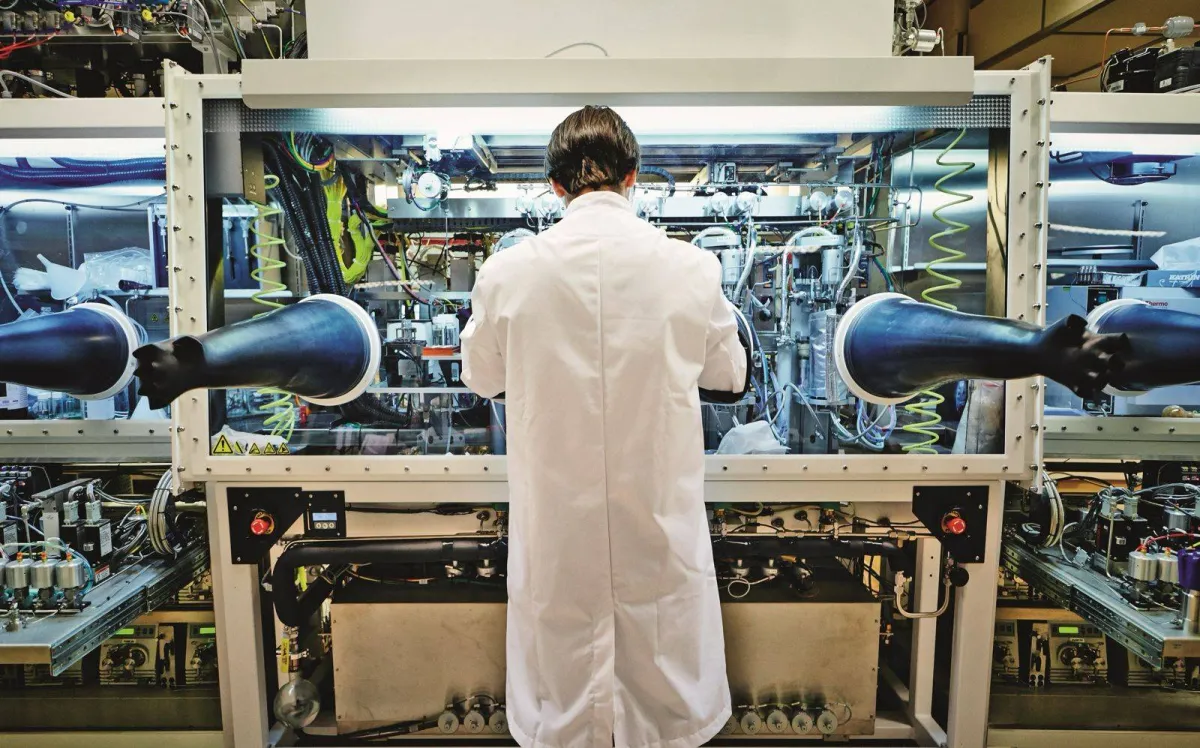 تحديات سوق المنظفات السعودية في ظل تقلبات مضيق هرمز