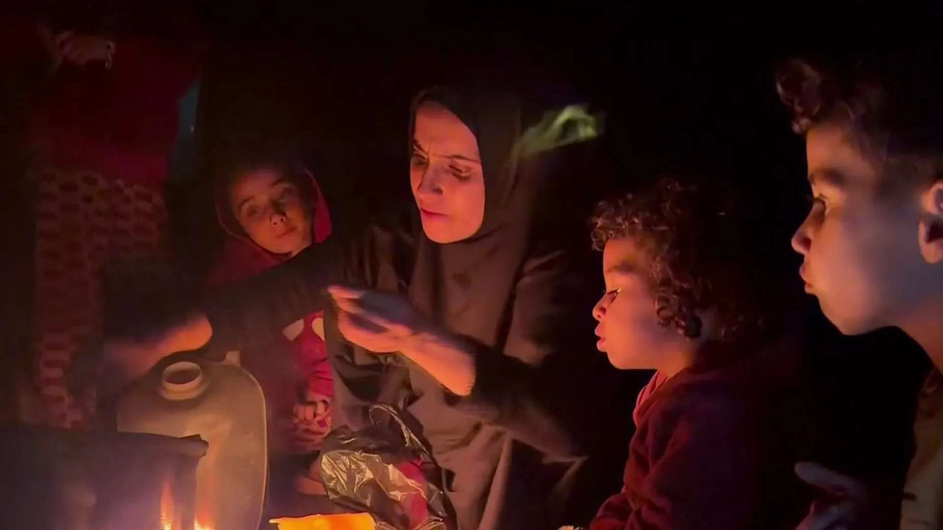 تحول المدارس في خان يونس إلى ملاجئ للنازحين amid humanitarian crisis