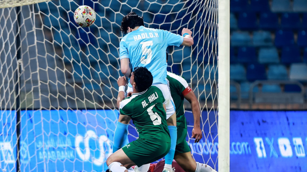 تعادل مثير بين الفيصلي والأهلي في الدوري الأردني