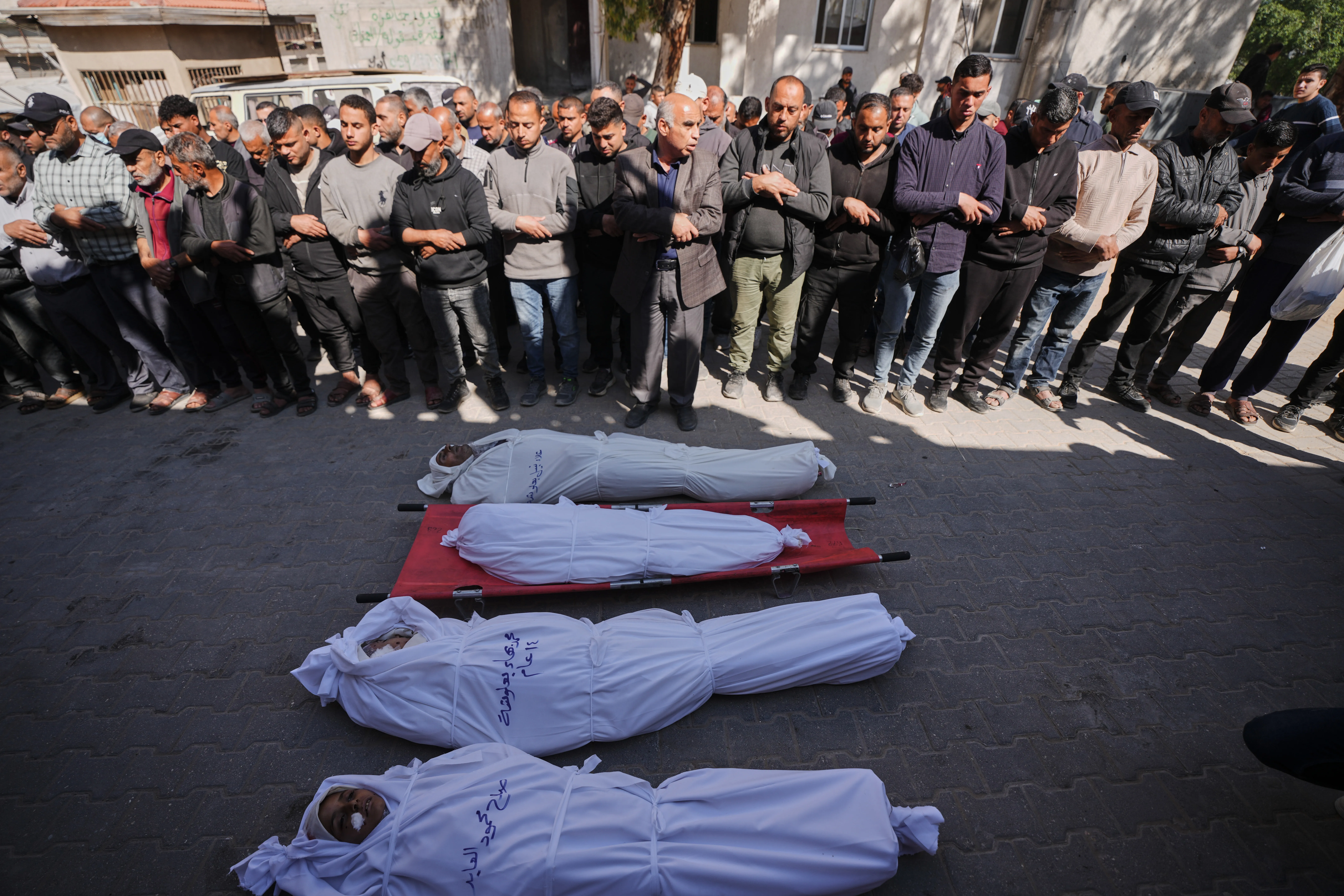 تصاعد العمليات العسكرية الإسرائيلية وارتفاع عدد الشهداء في غزة