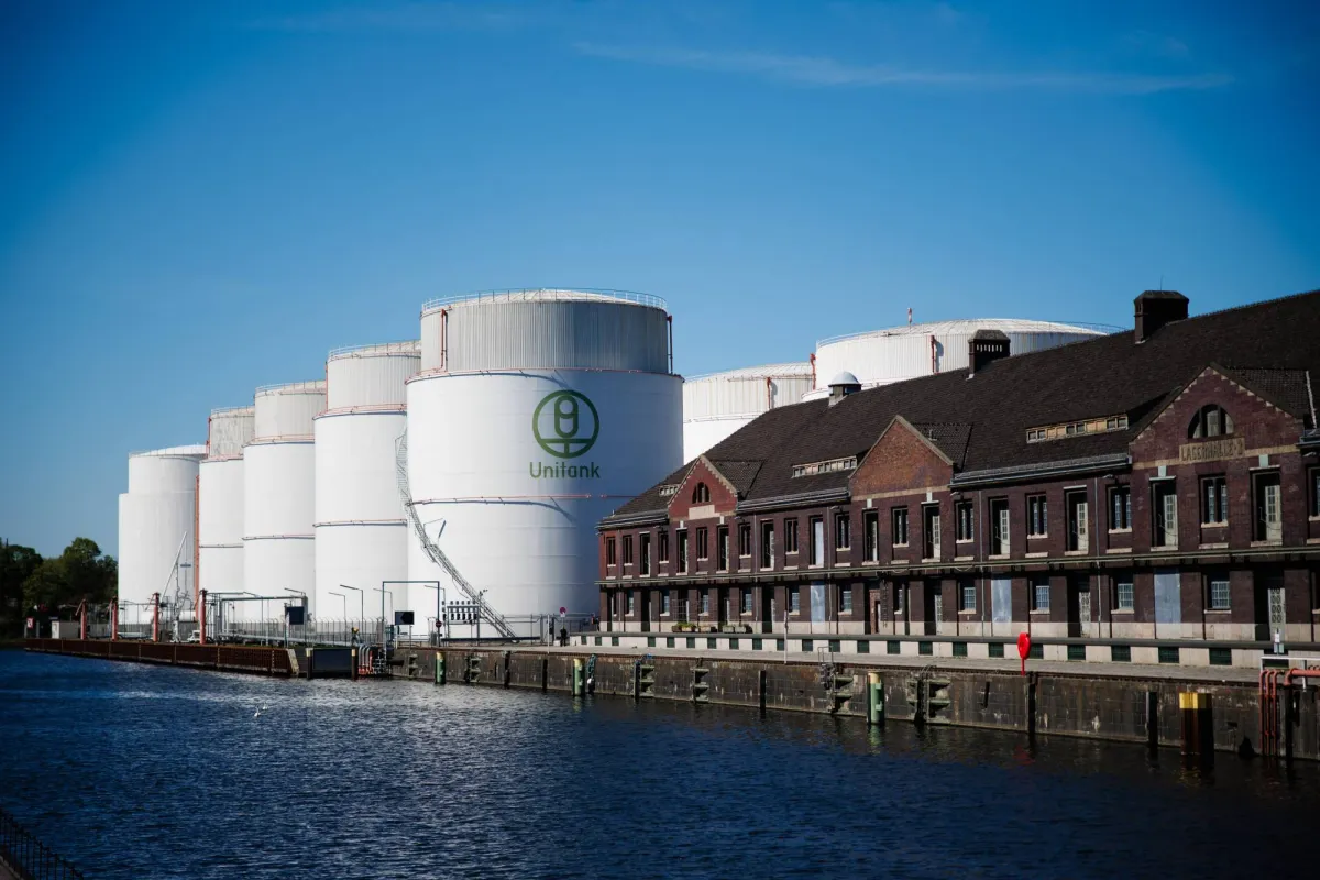 اسعار النفط تحلق فوق 103 دولارات وسط تعثر المحادثات