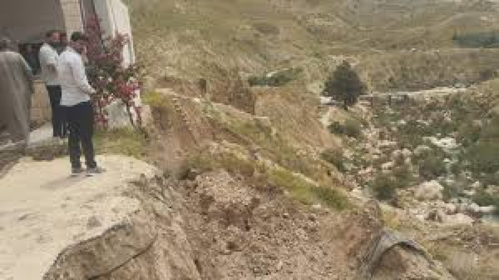 إغلاق مسجد الهيدان في مأدبا بسبب الانهيارات الترابية