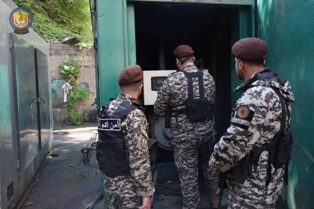 اشتباكات وقطع طرق في بيروت على خلفية تسعيرة مولدات الكهرباء