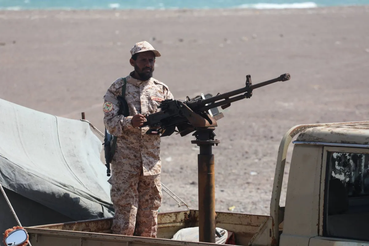 اليمن يفكك شبكة اغتيالات تستهدف زعزعة عدن