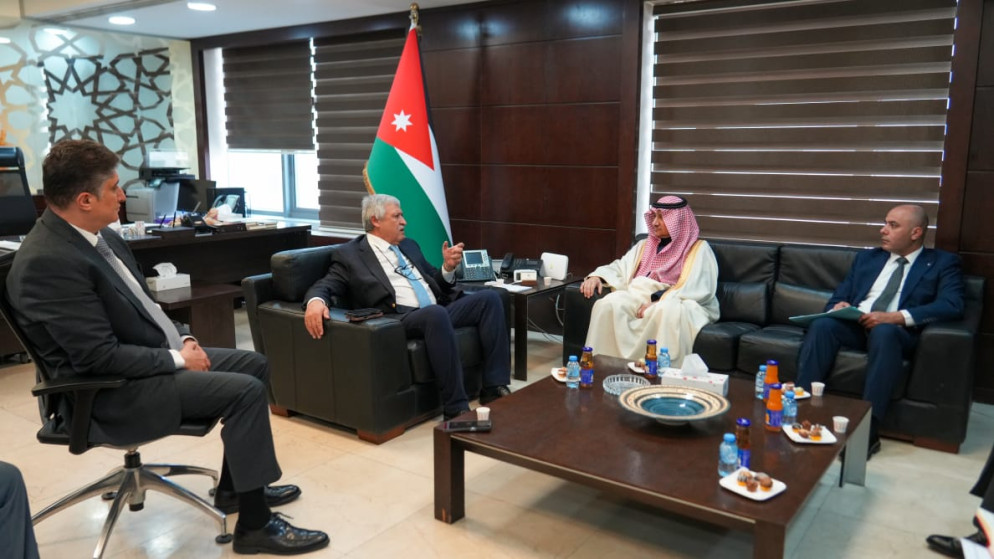 الاردن والسعودية نحو افاق جديدة في مشاريع النقل المشترك